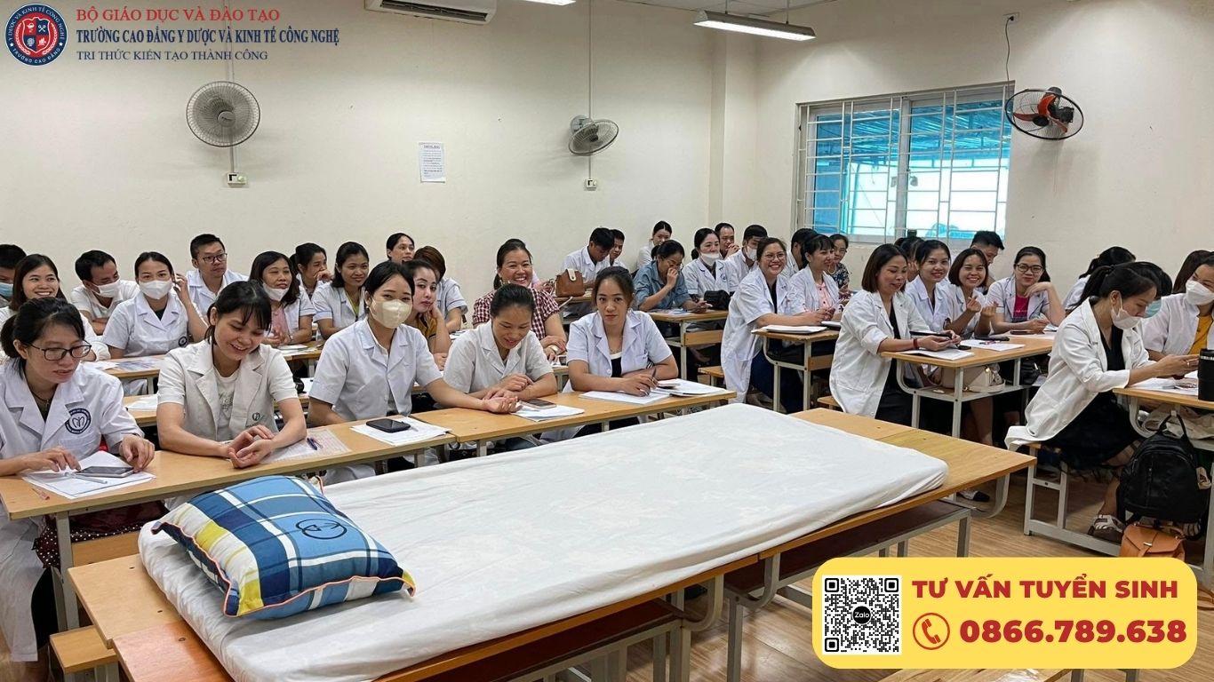 Ưu thế đào tạo ngành Điều dưỡng tại Trường Cao đẳng Y Dược và Kinh tế Công nghệ (CMET)