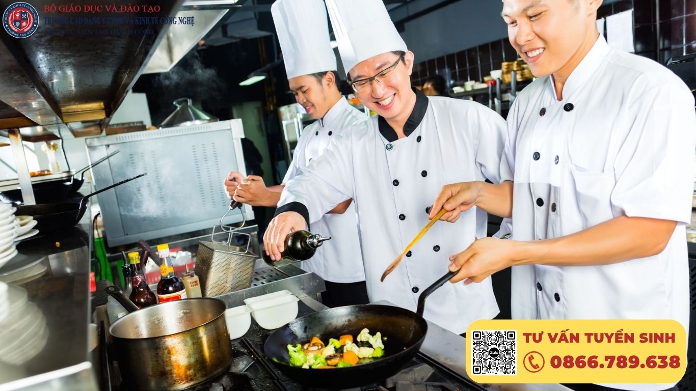 Cao đẳng nấu ăn là gì và tại sao nên chọn cao đẳng thay vì trung cấp/khóa ngắn hạn?