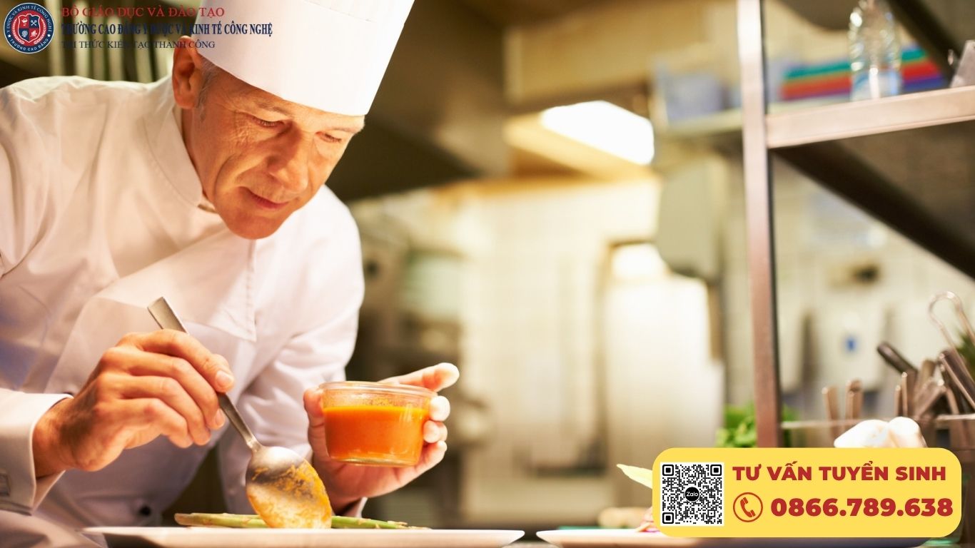 Cách chọn trường cao đẳng nấu ăn tốt: Tiêu chí đánh giá và bảng so sánh
