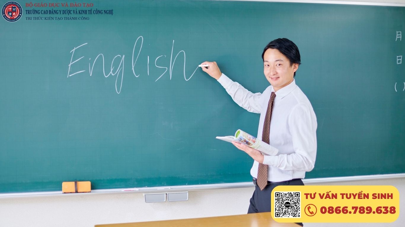 Tuyển sinh Cao Đẳng Tiếng Anh - Thông tin toàn diện 2026