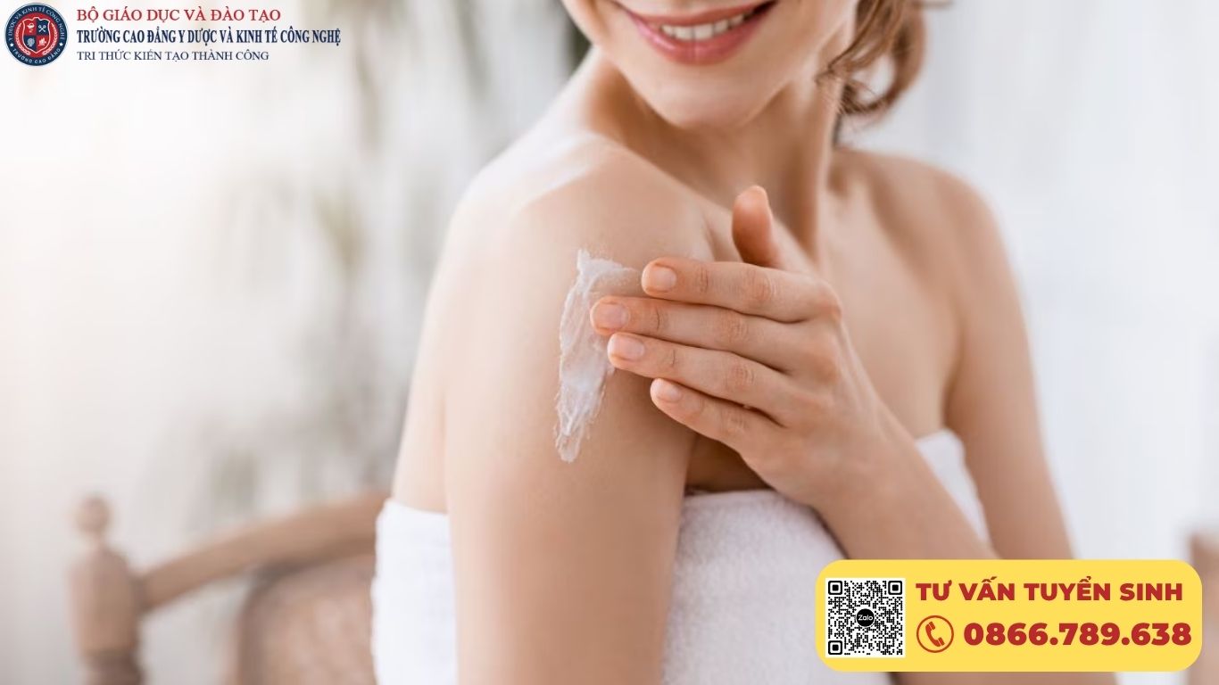 Học khoá học chăm sóc da mất bao lâu?