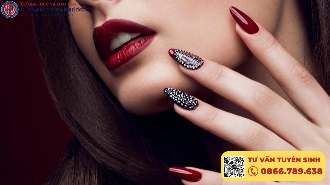 Những câu hỏi thường gặp về khoá học nail